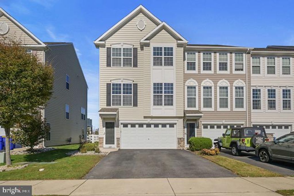 628 COURTLY RD, Townsend, DE 19734