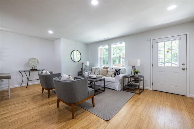1937 Pinedale NW Drive, Atlanta, GA 30314