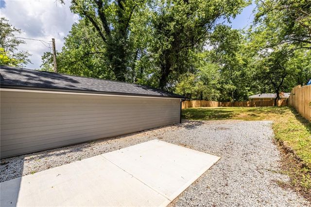 1937 Pinedale NW Drive, Atlanta, GA 30314