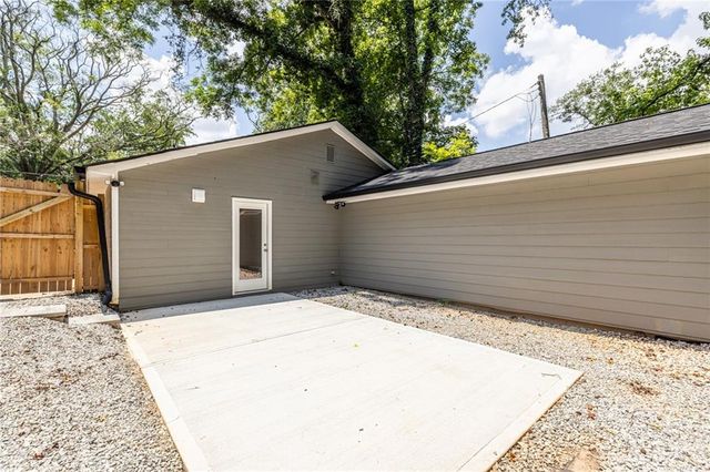 1937 Pinedale NW Drive, Atlanta, GA 30314