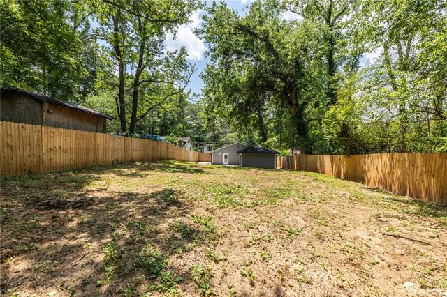 1937 Pinedale NW Drive, Atlanta, GA 30314