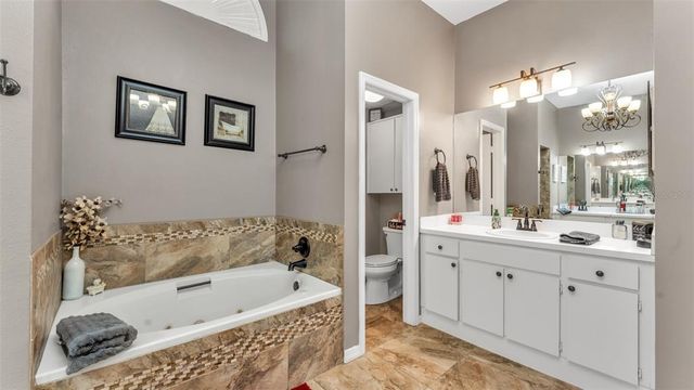 2533 SIX POINT COURT, Lakeland, FL 33811