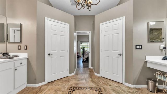2533 SIX POINT COURT, Lakeland, FL 33811