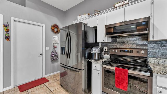 2533 SIX POINT COURT, Lakeland, FL 33811