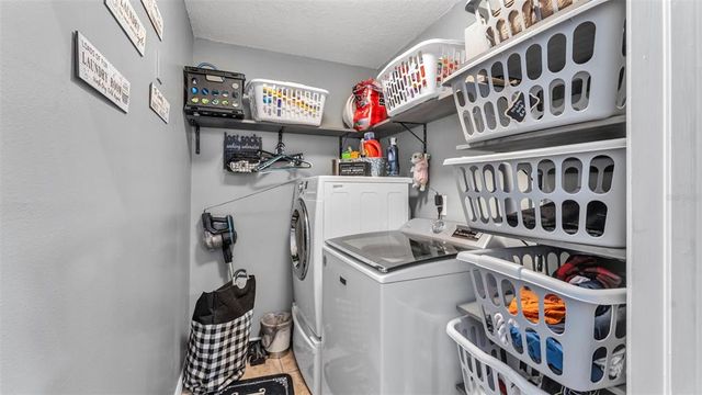 2533 SIX POINT COURT, Lakeland, FL 33811