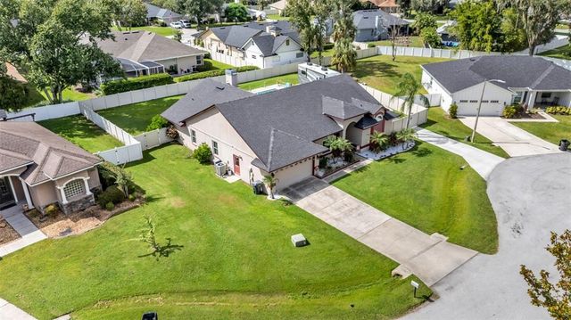 2533 SIX POINT COURT, Lakeland, FL 33811