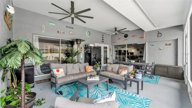 2533 SIX POINT COURT, Lakeland, FL 33811