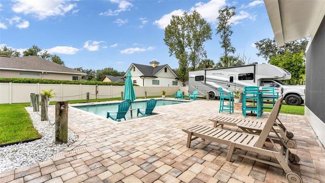 2533 SIX POINT COURT, Lakeland, FL 33811
