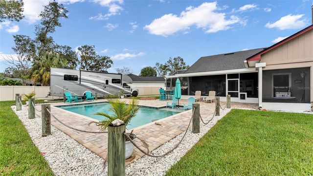 2533 SIX POINT COURT, Lakeland, FL 33811