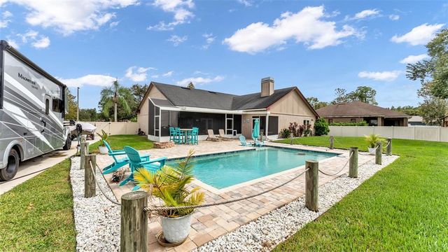 2533 SIX POINT COURT, Lakeland, FL 33811