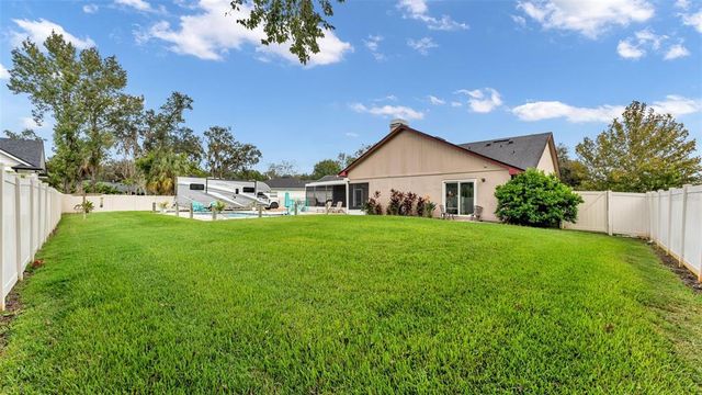 2533 SIX POINT COURT, Lakeland, FL 33811