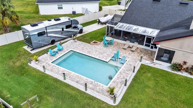 2533 SIX POINT COURT, Lakeland, FL 33811