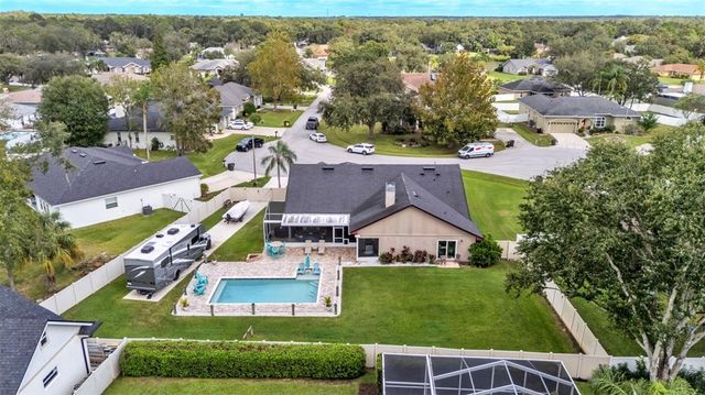 2533 SIX POINT COURT, Lakeland, FL 33811