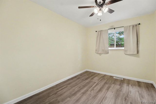 31282 Fernwood Street, Westland, MI 48186