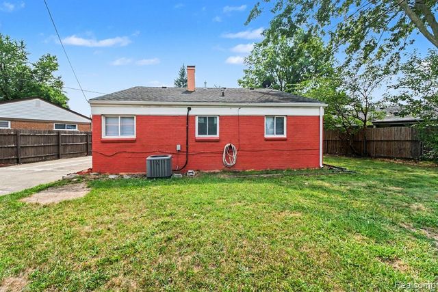 31282 Fernwood Street, Westland, MI 48186