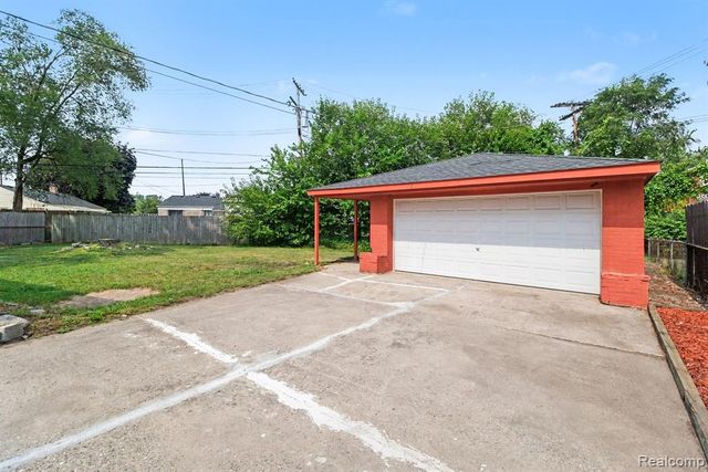 31282 Fernwood Street, Westland, MI 48186