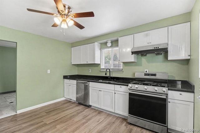 31282 Fernwood Street, Westland, MI 48186