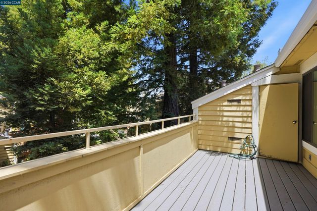 775 Center Ave, Martinez, CA 94553