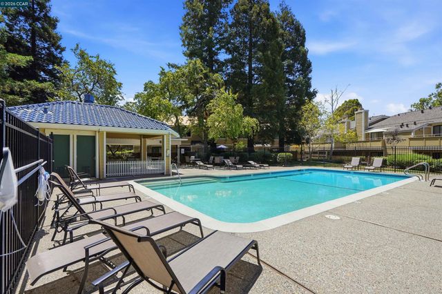 775 Center Ave, Martinez, CA 94553