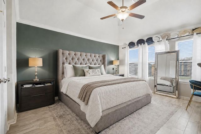 8218 Bay Run Avenue, Baytown, TX 77521
