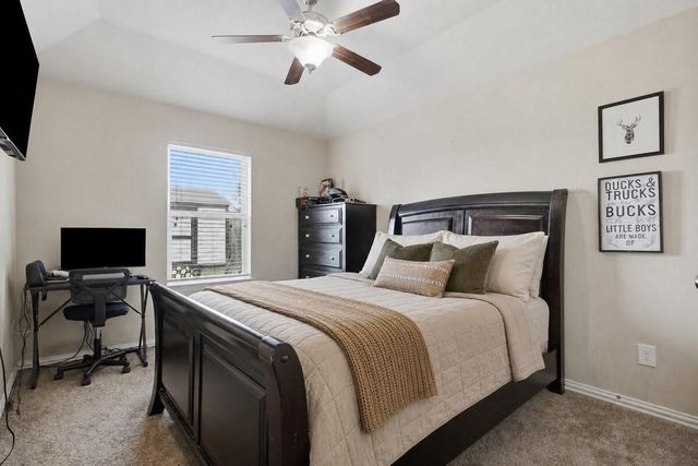 8218 Bay Run Avenue, Baytown, TX 77521