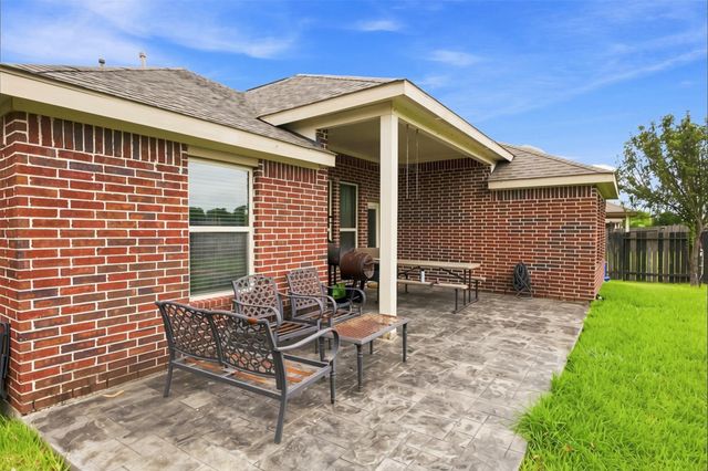 8218 Bay Run Avenue, Baytown, TX 77521