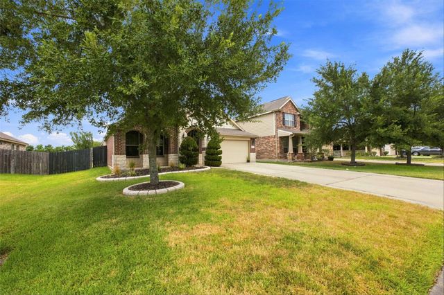 8218 Bay Run Avenue, Baytown, TX 77521