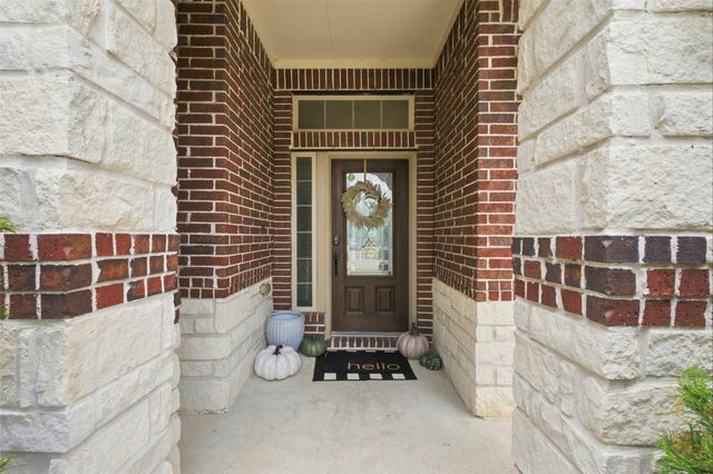8218 Bay Run Avenue, Baytown, TX 77521