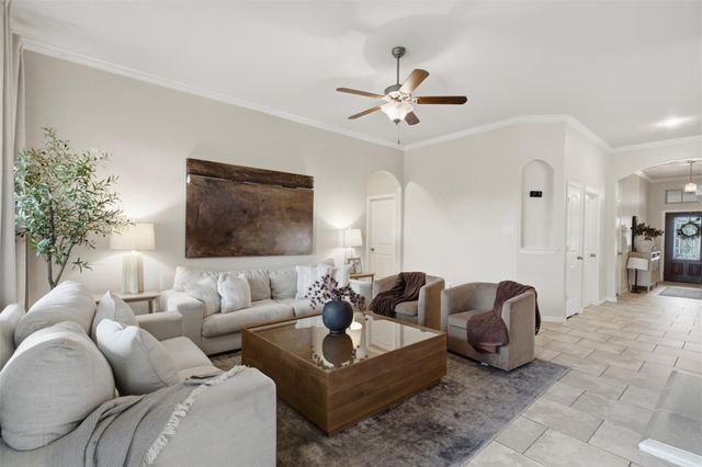 8218 Bay Run Avenue, Baytown, TX 77521
