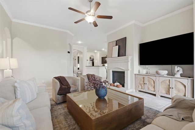 8218 Bay Run Avenue, Baytown, TX 77521