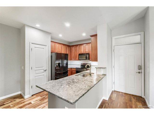10341 W Girton Dr 202, Denver, CO 80227
