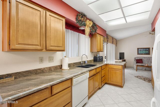 20606 N STONEGATE Drive, Sun City West, AZ 85375