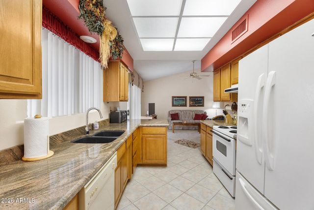 20606 N STONEGATE Drive, Sun City West, AZ 85375