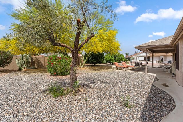20606 N STONEGATE Drive, Sun City West, AZ 85375