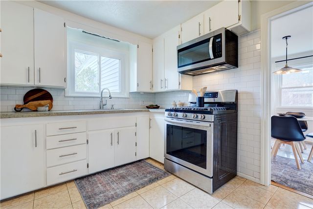 379 Brandon Road, Irondequoit, NY 14622