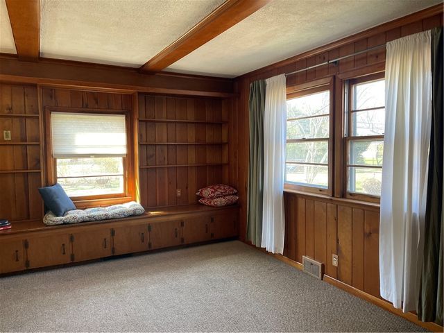 379 Brandon Road, Irondequoit, NY 14622