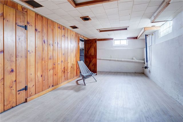 379 Brandon Road, Irondequoit, NY 14622