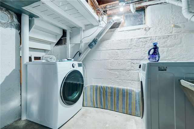 379 Brandon Road, Irondequoit, NY 14622