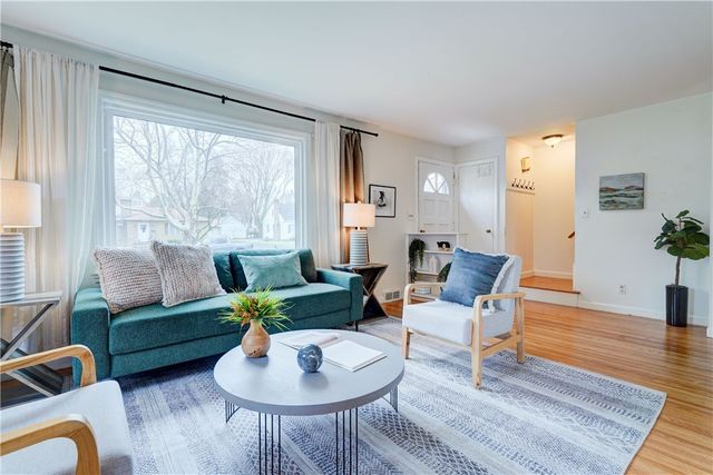 379 Brandon Road, Irondequoit, NY 14622