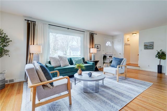 379 Brandon Road, Irondequoit, NY 14622