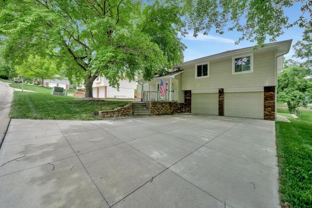 139 UPLAND Drive, Council Bluffs, IA 51503