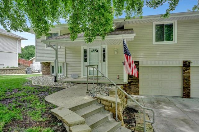 139 UPLAND Drive, Council Bluffs, IA 51503