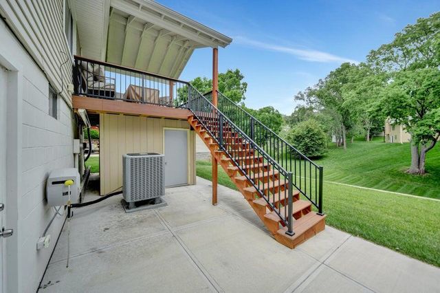 139 UPLAND Drive, Council Bluffs, IA 51503