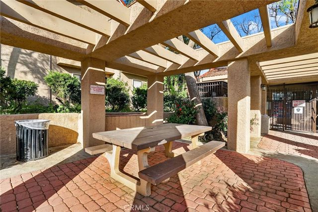 2381 Archwood Lane 184, Simi Valley, CA 93063