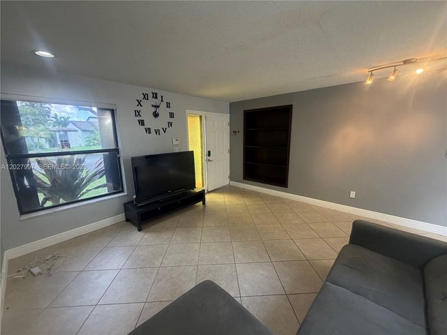7105 SW 127th Court 7105, Miami, FL 33183