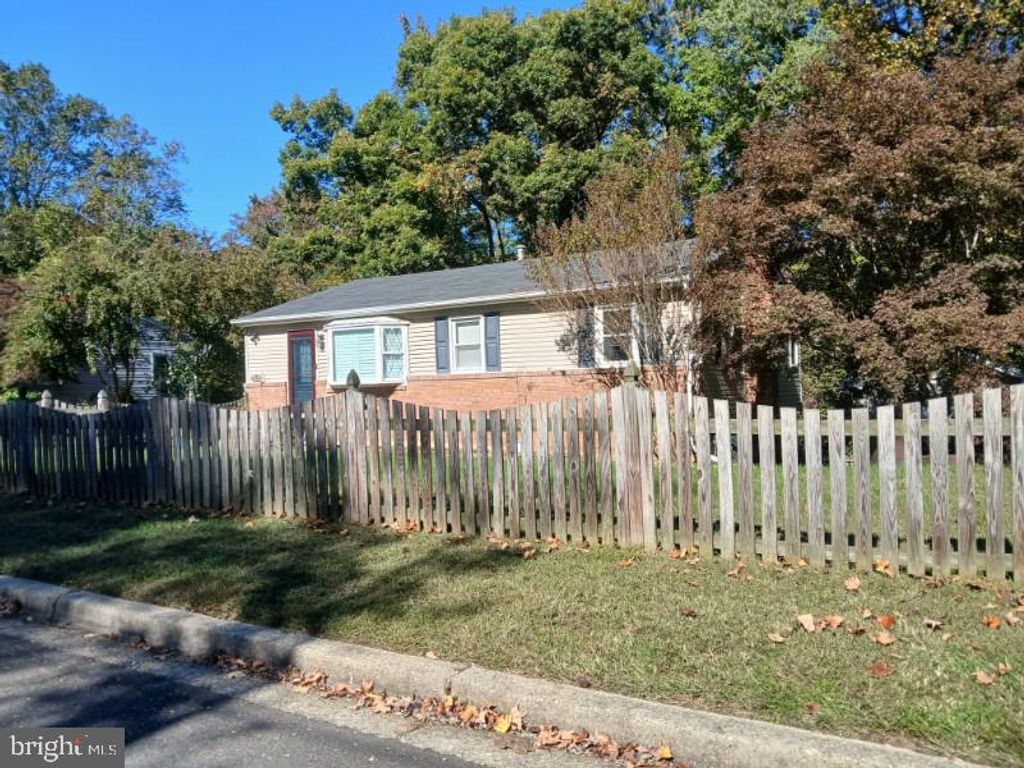 5402 TRENT ST, Clinton, MD 20735