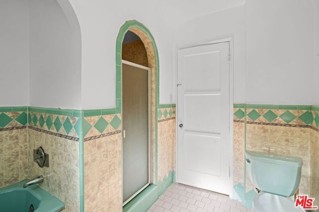 1518 S Durango Avenue, Los Angeles, CA 90035