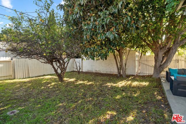 1518 S Durango Avenue, Los Angeles, CA 90035