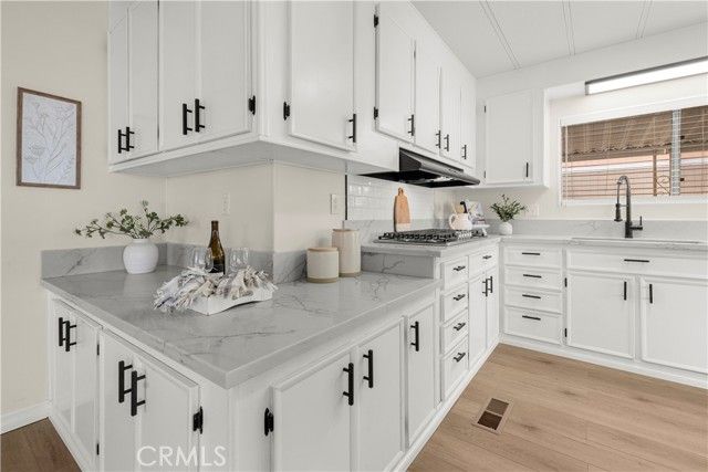 307 S Smith Avenue 5, Corona, CA 92882