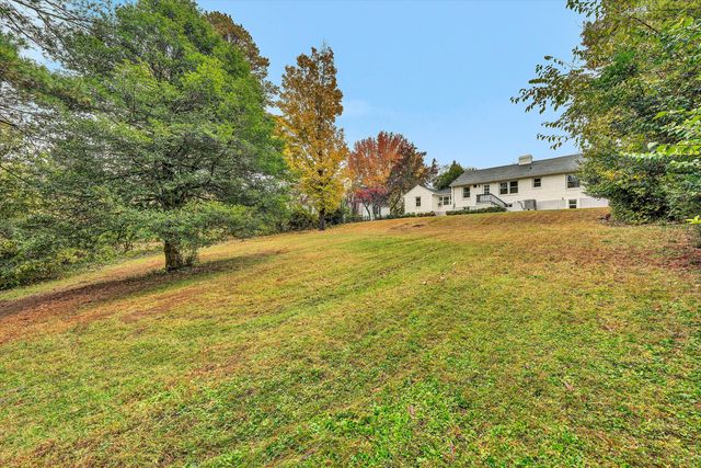 3573 Windsor RD, Roanoke, VA 24018